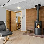 Дом отдыха Amazing In With Sauna