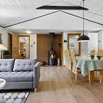 Amazing In With Sauna Farso