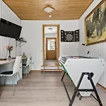Amazing In With Sauna Farso